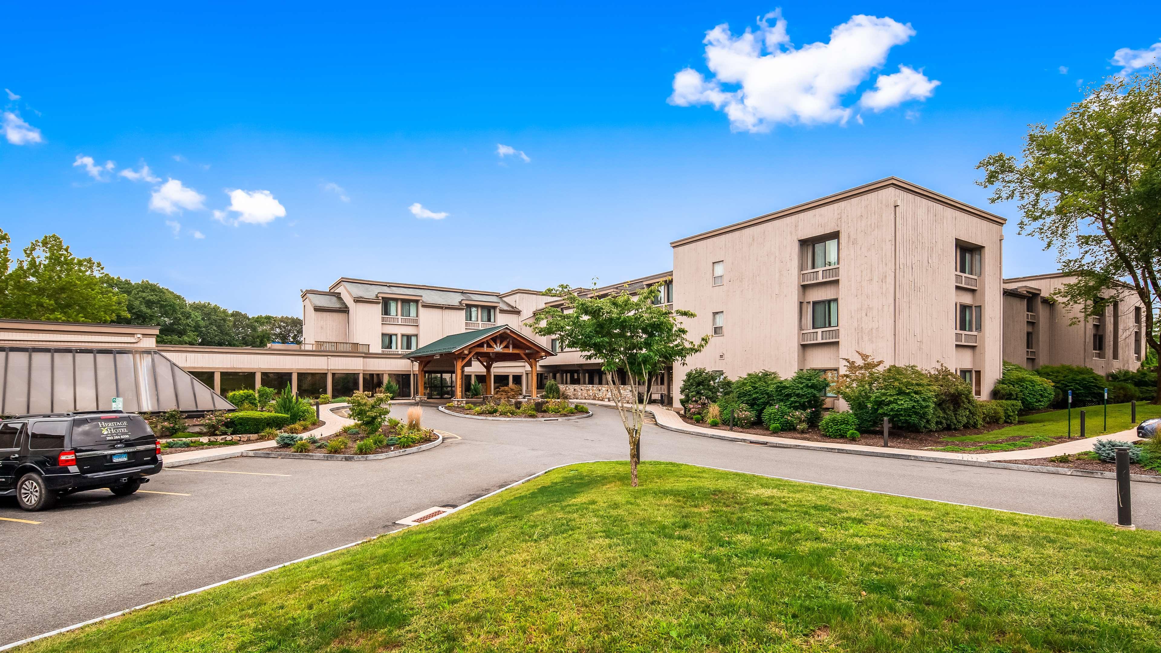Heritage Hotel, Golf, Spa & Conference Center, BW Premier Collection Southbury Exterior photo